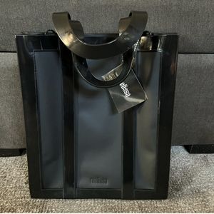Black tote bag